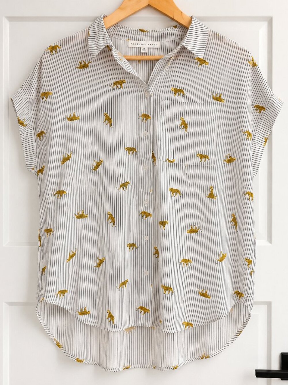 Jane + Delancey Striped Leopard Print High-Low Button Down Shirt Size M